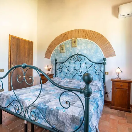 Agroturismo Le Cannucce - Il Castagneto Country Retreat